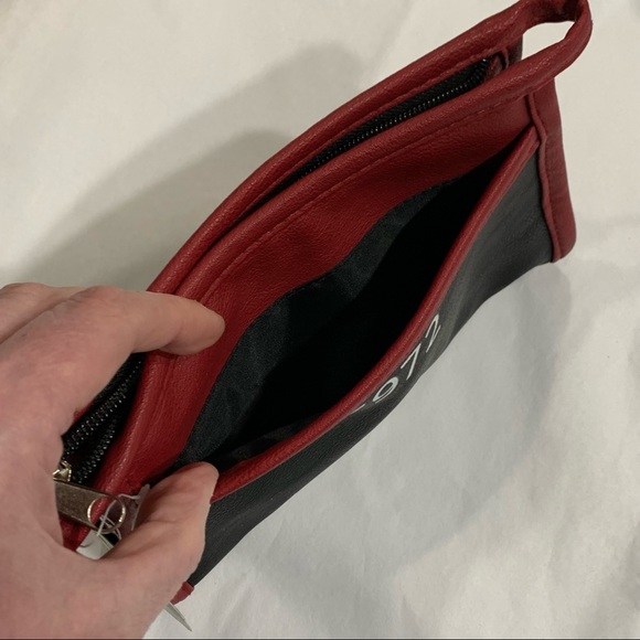 HARRY POTTER HOGWARTS PLATFORM 9 3/4 MAKEUP BAG! - Picture 7 of 11